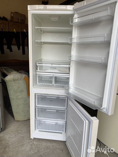 Холодильник indesit 185/60 см