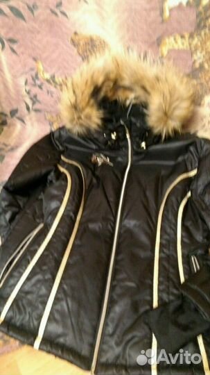 Фирменная горнолыжная куртка