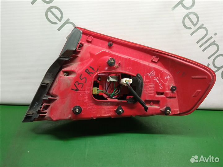 Стоп-сигнал задний левый Nissan Skyline V35