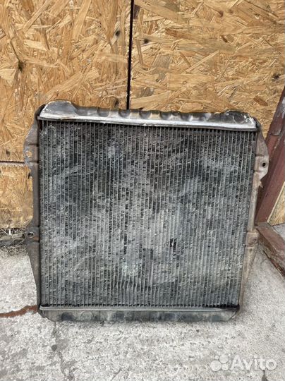 Радиатор охлаждения медный Toyota Hilux Surf 130