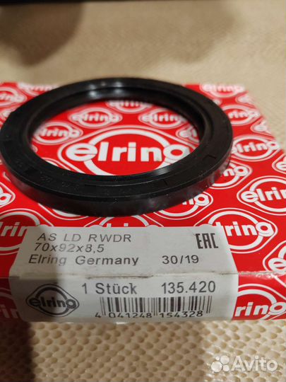 Сальник коленчатого вала 135.420 (6r) Elring