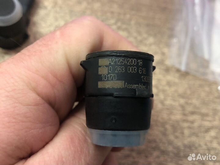 Датчик парковки Mercedes A2125420018