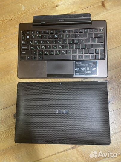 Планшет с клавиатурой Asus