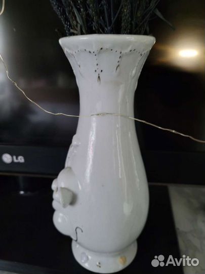 Вазы синее стекло, белый фарфор