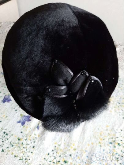 Берет меховой женский