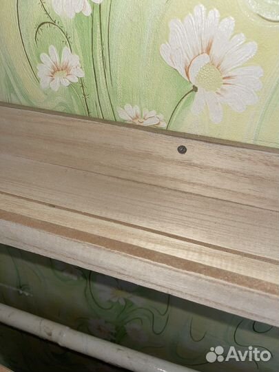 Полка навесная деревянная