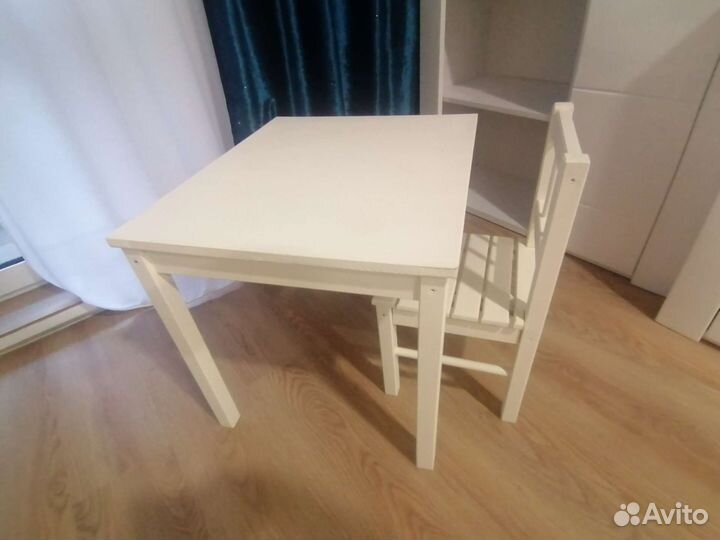 Детский стол и стул IKEA