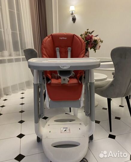 Стул для кормления Peg Perego Tatamia. Италия