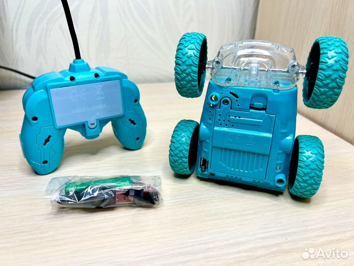 Машинка перевертыш на пульте управления