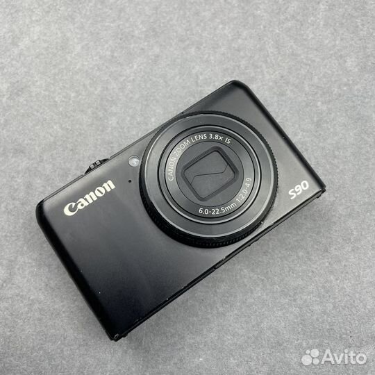 Canon powershot s90 box