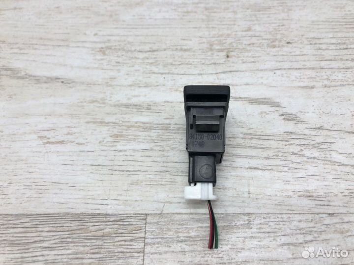 Кнопка омывателя фар Toyota Auris хэтчбек 1ndtv