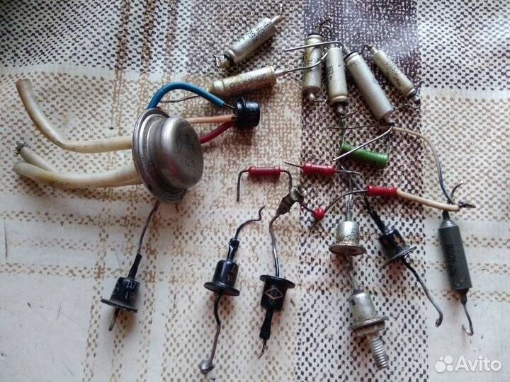 Предохран. и конденс.,диоды, транзис аппарат. СССР