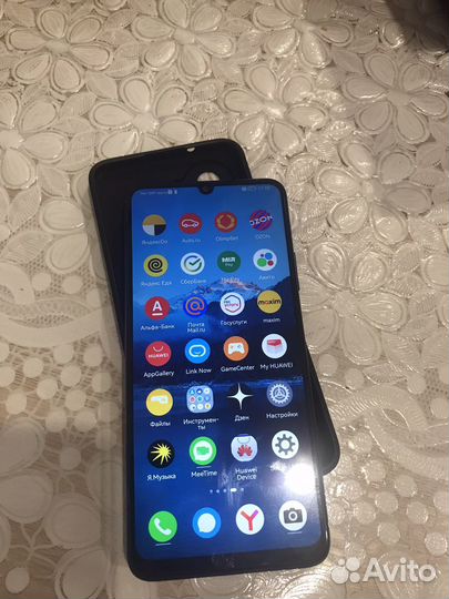 HUAWEI nova Y70, 4/64 ГБ