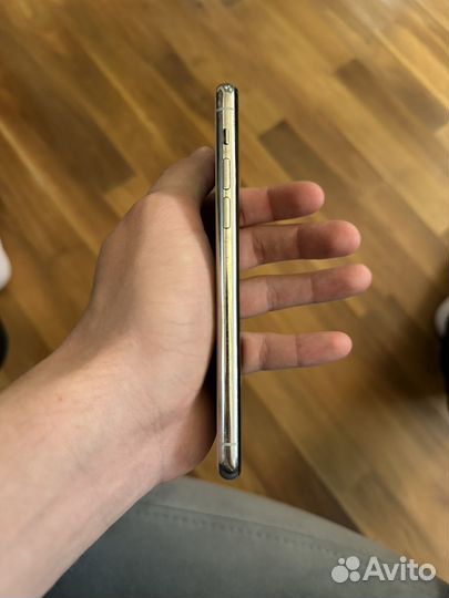iPhone 11 Pro, 64 ГБ
