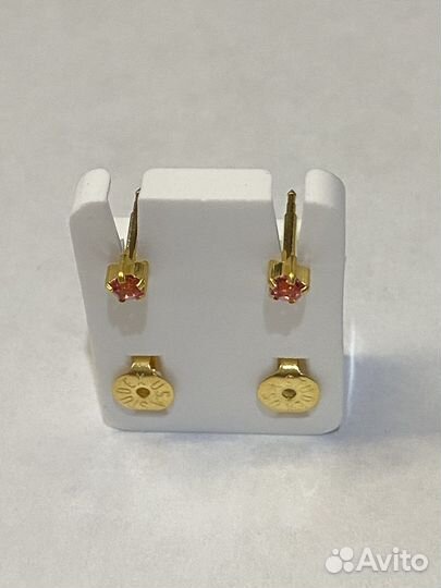 Серьги гвоздики