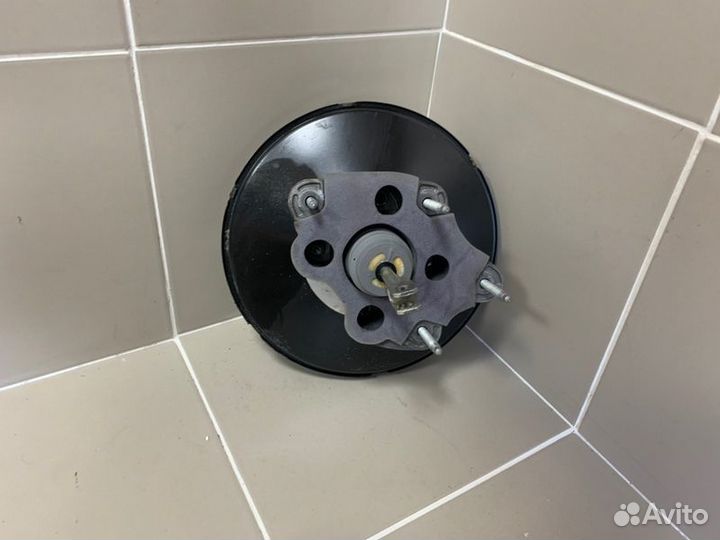 Вакуумный усилитель тормозов Renault Duster 2