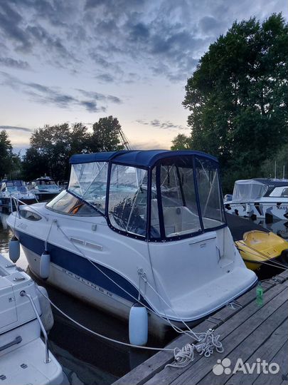 Аренда катера с капитаном; прогулка на катере