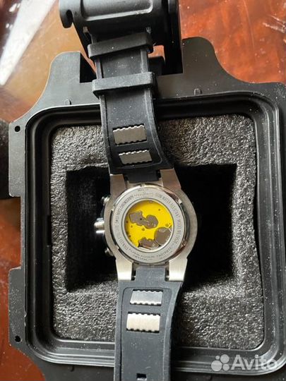 Часы для подводного плавания investa