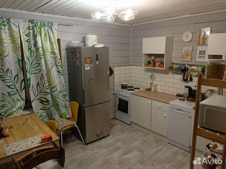 Шторы сатен 145*180 2 штуки