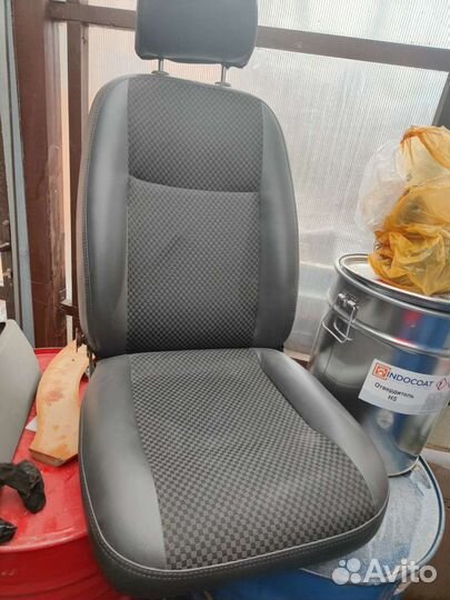 Сиденья на volkswagen T5