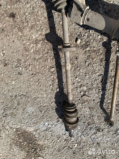 Передние стойки в сборе на Daewoo nexia,lanos