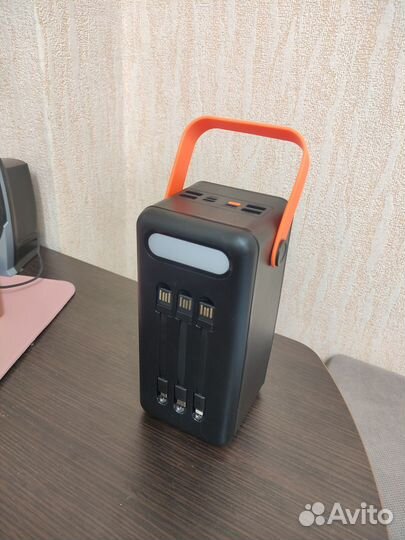 Большой power bank Зарядная станция (белый)