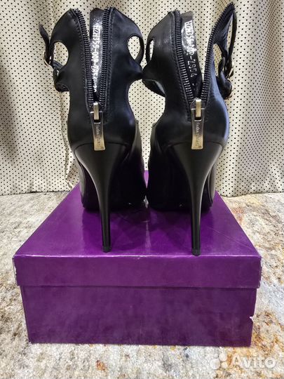 Босоножки женские Sasha Fabiani