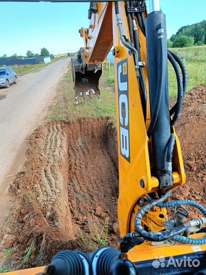 Аренда экскаватора погрузчика jcb