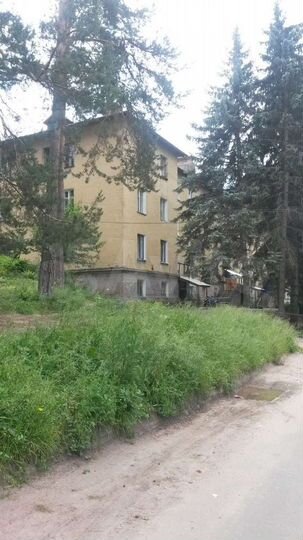 2-к. квартира, 48 м², 3/3 эт.