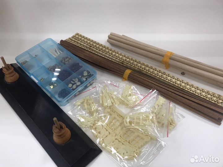 Сборная модель: HMS Royal Caroline 1749 1/30