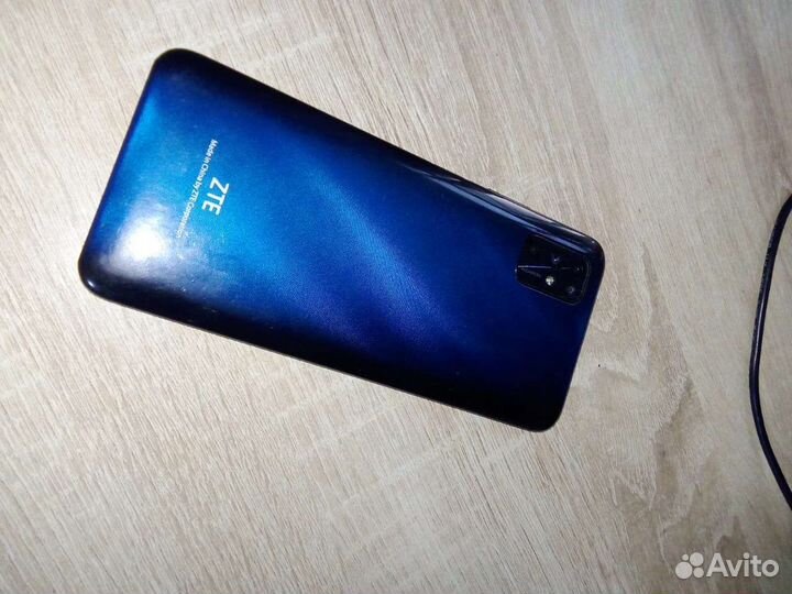 Телефон ZTE 2020smart