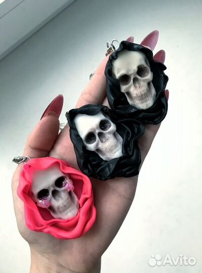 Брелок Dead из полимерной глины