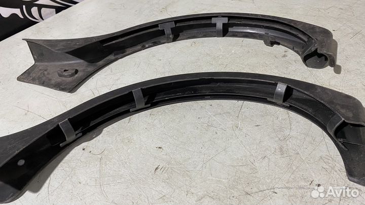 Накладки петель багажника Mercedes Benz W208