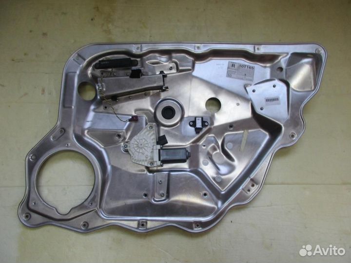 Стеклоподъемник задний правый w221 S-class 273