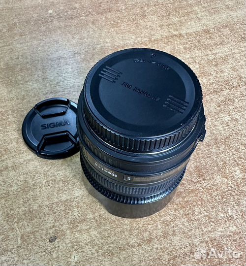 Объектив Sigma 30 mm 1 4