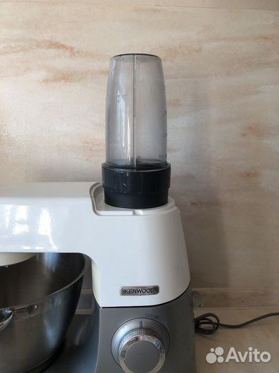 Кухонный комбайн kenwood с насадками