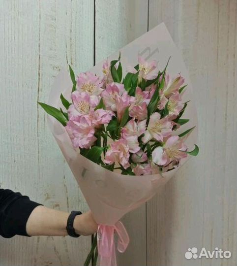 Букет из розовых альстромерий Доставка