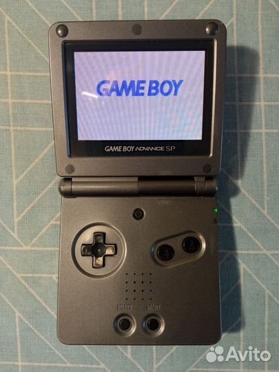 Game Boy Advance SP + картриджи