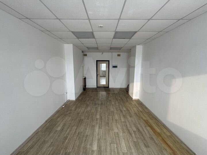 Кабинет с мокрой точкой в центре