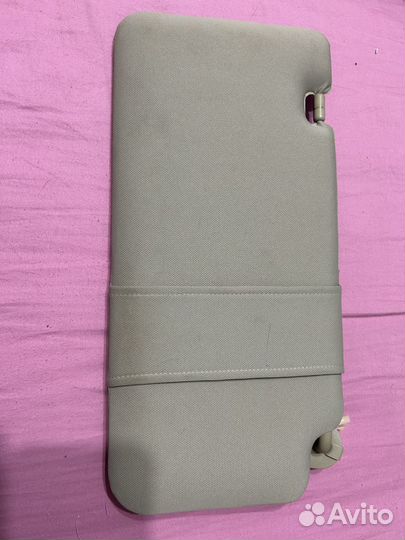 Солнцезащитный козырек на nissan tiida