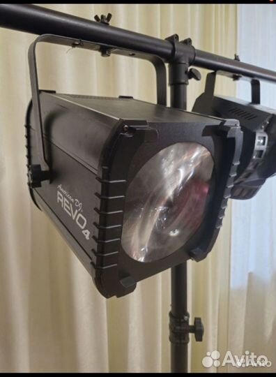 American DJ Revо 4, лазерная светодиоднаямузыка бу