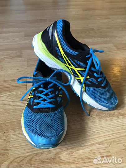 Беговые кроссовки asics