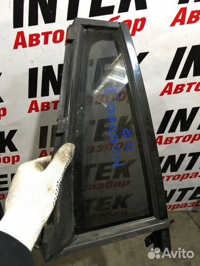 Форточка двери задняя правая Ford Mondeo 3