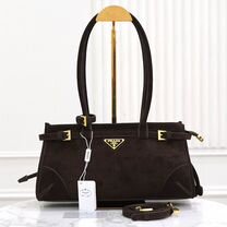 Сумка замшевая Prada винтаж