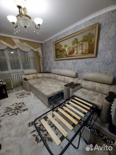 Угловой диван и кресло бу