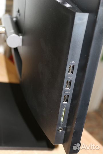 Моноблок Lenovo V50a-22IMB