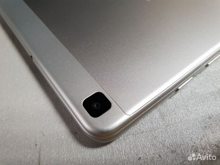 Планшет Samsung Galaxy Tab A + чехол
