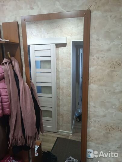Зеркало настенное в прихожую бу