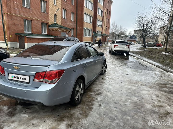 Chevrolet Cruze 1.6 AT, 2009, 208 321 км