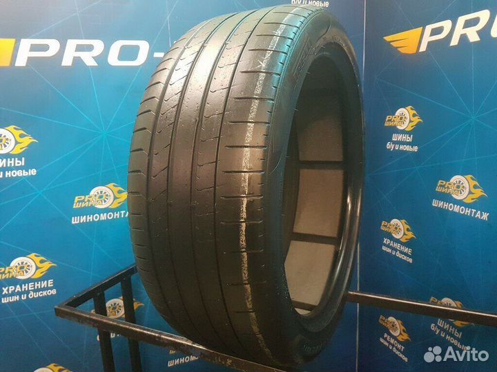 Pirelli P Zero PZ4 275/40 R22